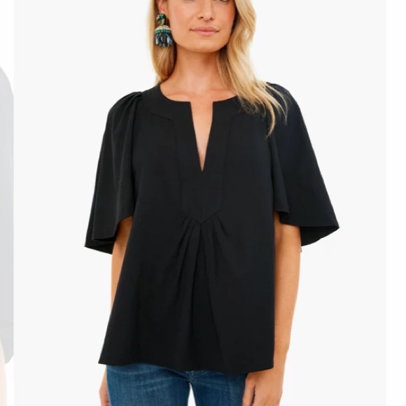 Tuckernuck Tops - Black Finley Flutter Sleeve Top
POMANDER PLACE